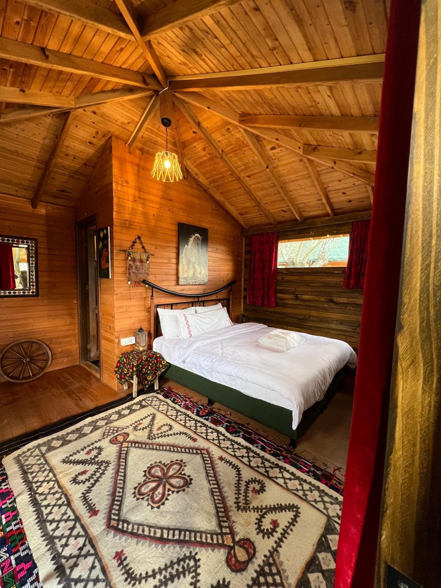 Yiva Kazdaglari Hotel Mehmetalani ภายนอก รูปภาพ
