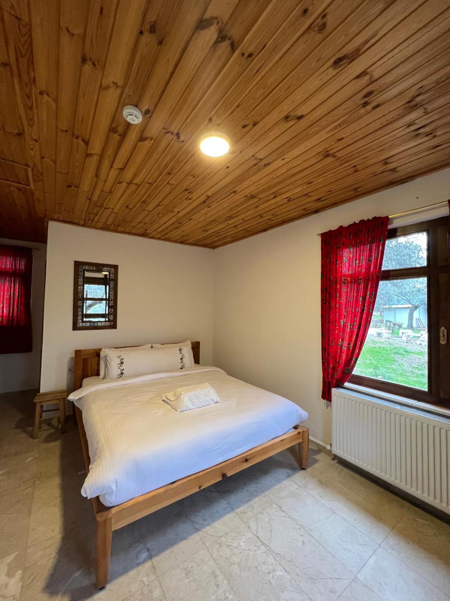 Yiva Kazdaglari Hotel Mehmetalani ภายนอก รูปภาพ